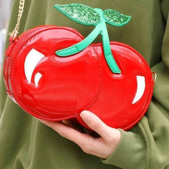 🔹️Cherry  Glitter Leaf Decor Cherry Design Chain Novelty Bag  pre-owned ✨️🍒 - Picture 5 of 8